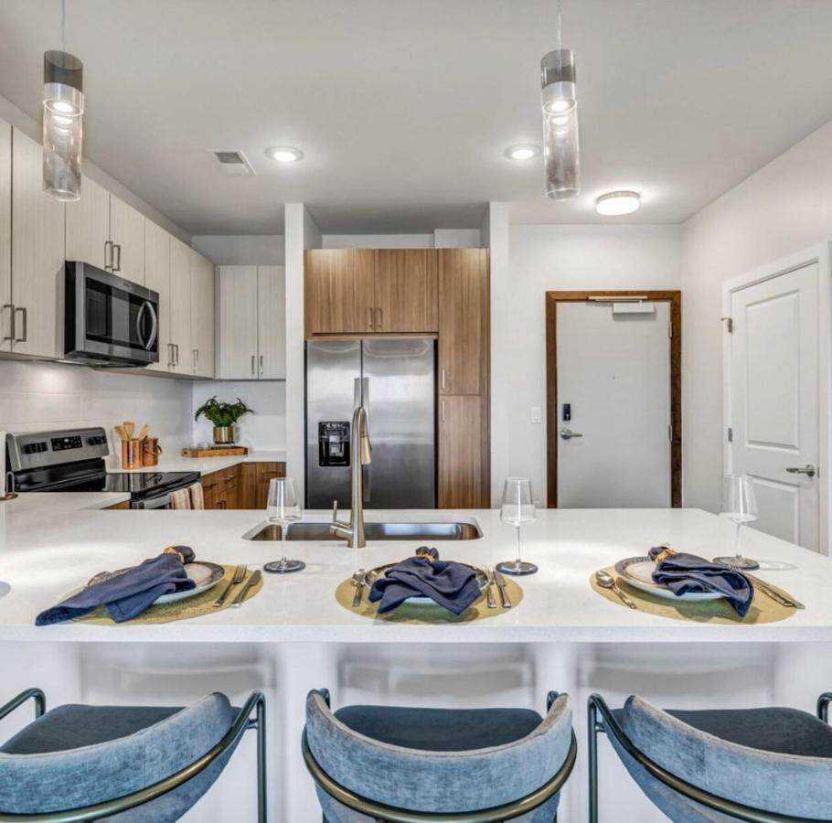 Spacious Castle W Gym Pool Free Parking I Walk To Dowtown N Broadway Nashville Luaran gambar