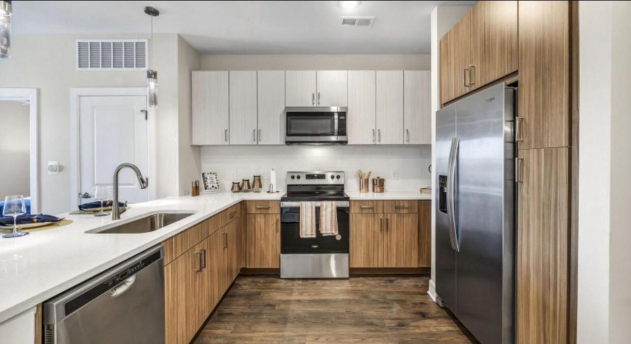 Spacious Castle W Gym Pool Free Parking I Walk To Dowtown N Broadway Nashville Luaran gambar
