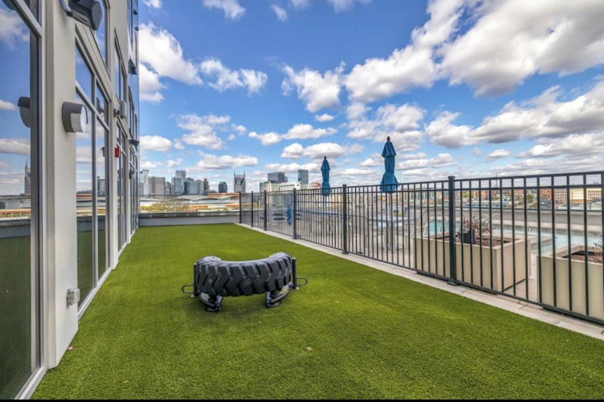 Spacious Castle W Gym Pool Free Parking I Walk To Dowtown N Broadway Nashville Luaran gambar